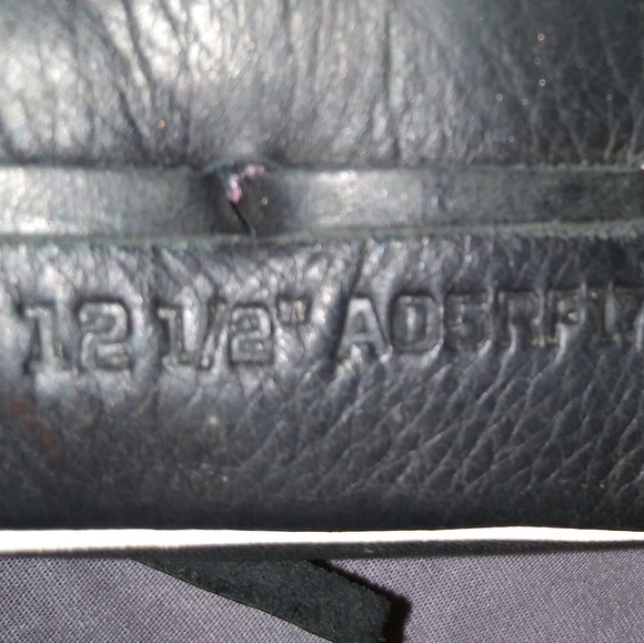 🚫Softball Glove🚫Sold Locally - Picture 5 of 6